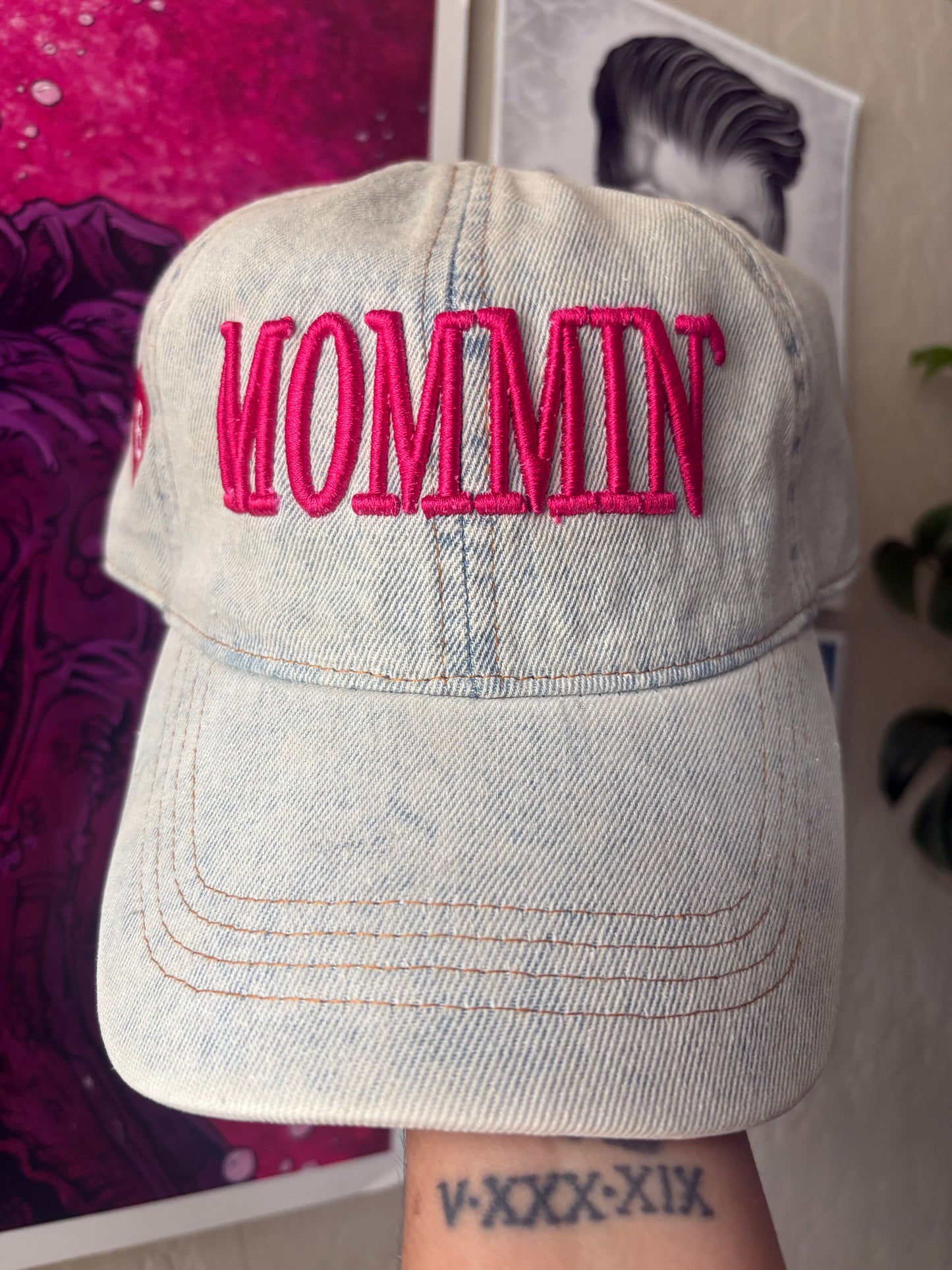 Mommin' Dad Cap